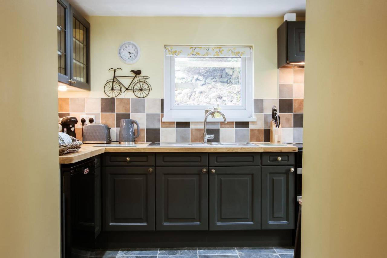 Cosy, Coastal Cottage In Snowdonia Harlech Bagian luar foto